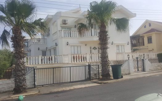 Gazimağusa Yeniboğaziçi Satılık 3+1 Dubleks Villa