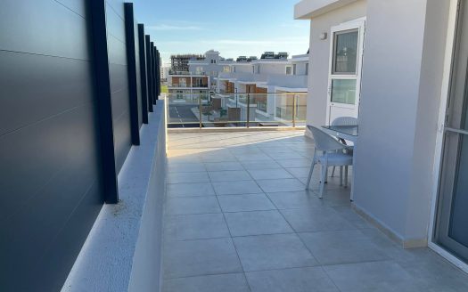 İskele Longbeach Satılık 1+1 Penthouse