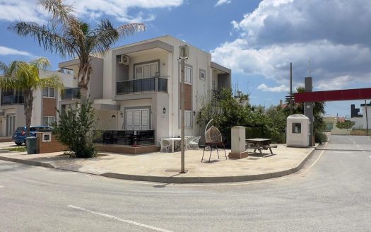 İskele Longbeach Satılık 2+1 İkiz Villa