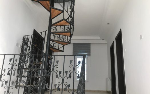 İskele Bahçalar Kiralık 5+1 Villa
