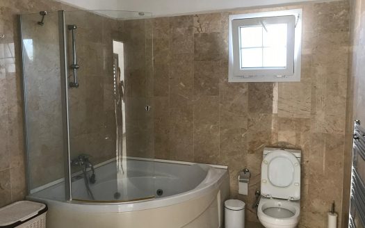İskele Bahçalar Kiralık 5+1 Villa