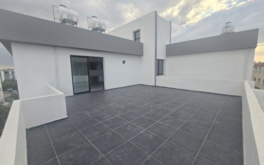 Lefkoşa Gönyeli Satılık 2+1 Penthouse